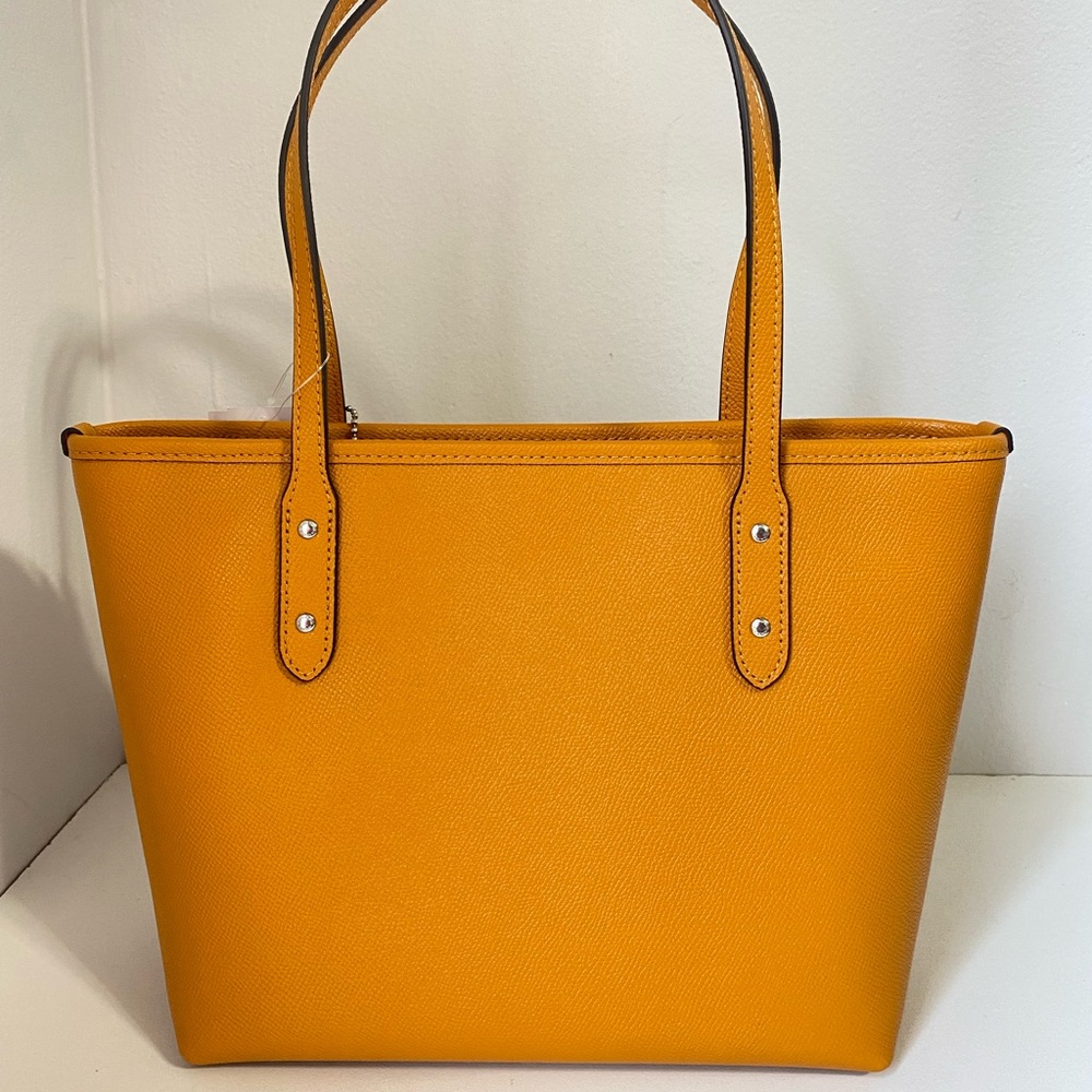 Small Coach Satchel - Picture 5 of 8